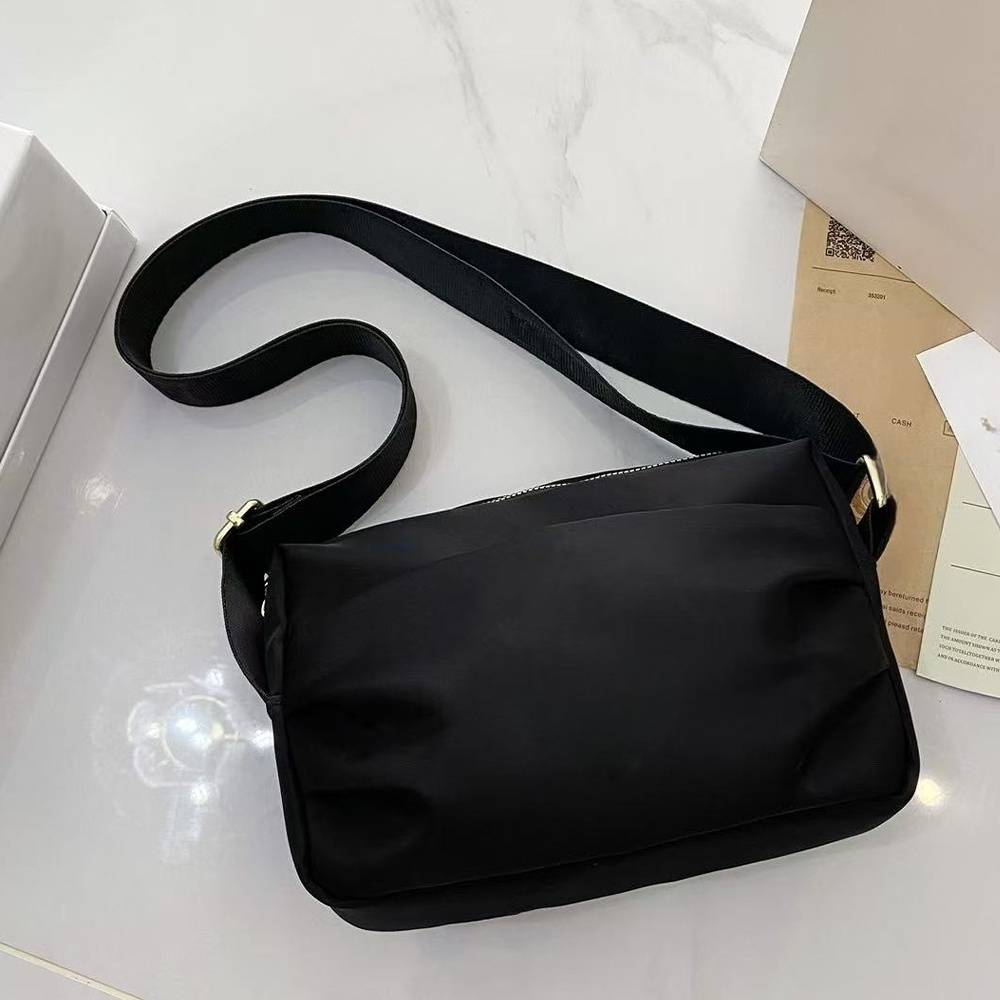 #399 Women's Casual Joker Nylon Wide Shoulder Strap Waterproof Messenger Bag Shoulder Bag Mobile Phone Bag